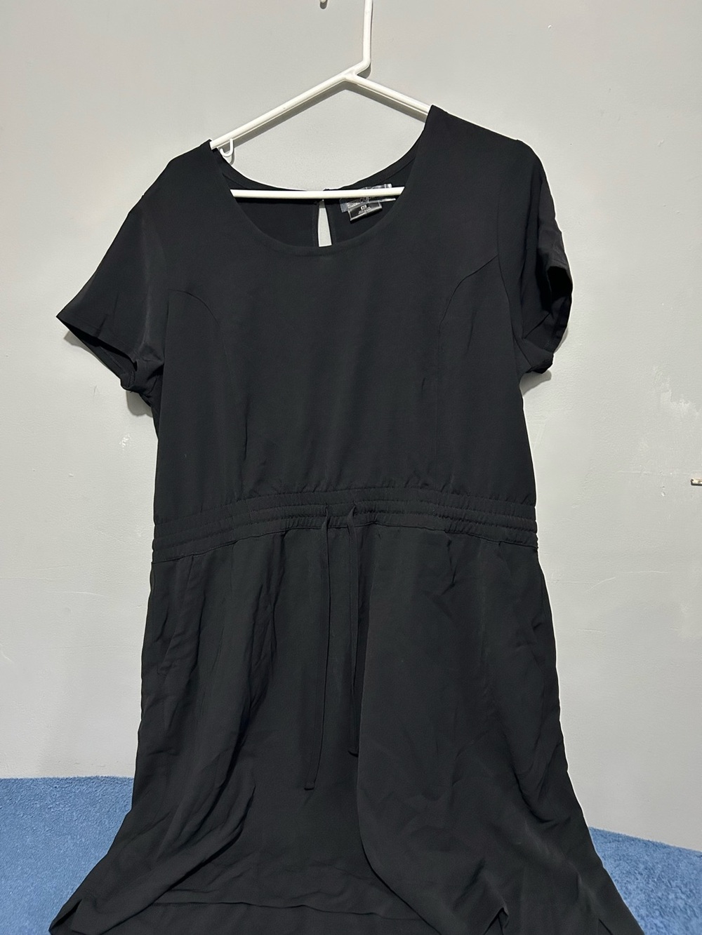 Women's Black Short-Sleeve Waist-Tie Dress